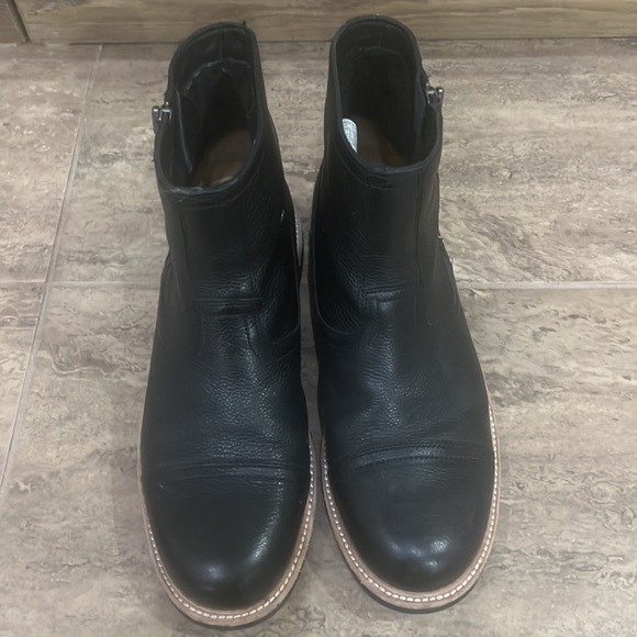 Uggs Mens Boots - Picture 4 of 11